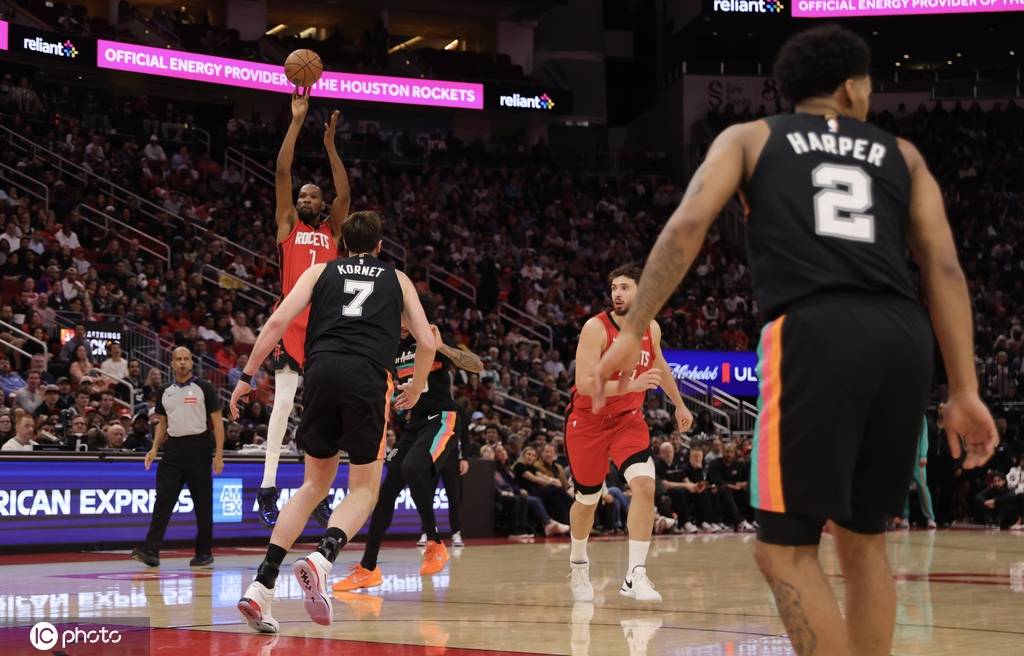 乌度卡绝境之中卸下执念 谢泼德连拿14分为火箭改命