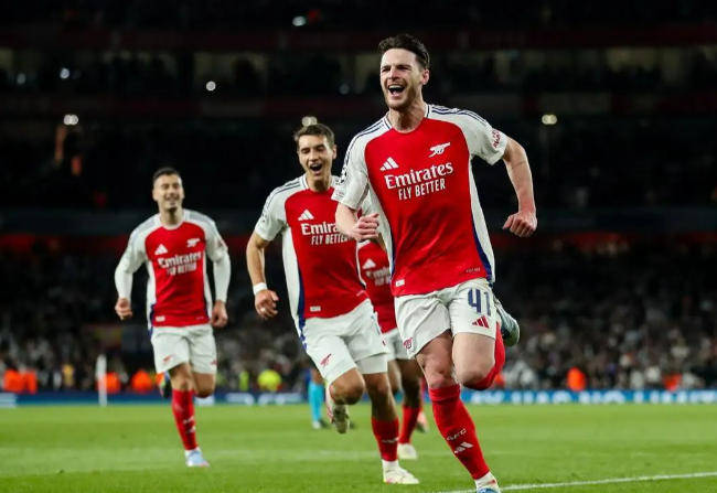 7战全胜创传奇！阿森纳锁定欧冠16强成首支晋级队，攻防统治力拉满